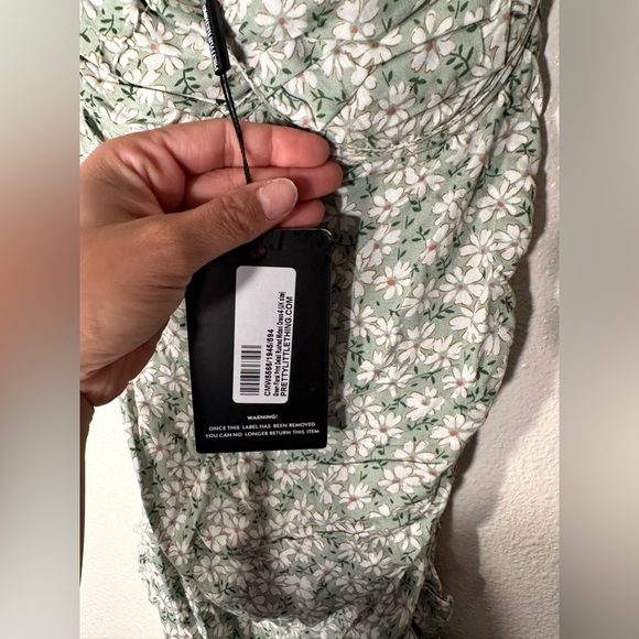 Nwt pretty little thing scrunched sexy maxi dress floral  print with slit size2 - Picture 8 of 17